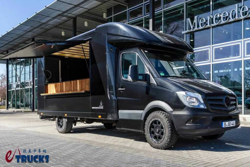 变身售卖车、工具车、化妆车、移动健身车?奔驰Sprinter凌特诞生30年,带您看它的特色衍生车型 - 第2张 - 提加商用车网 变身售卖车、工具车、化妆车、移动健身车?奔驰Sprinter凌特诞生30年,带您看它的特色衍生车型 - 第2张