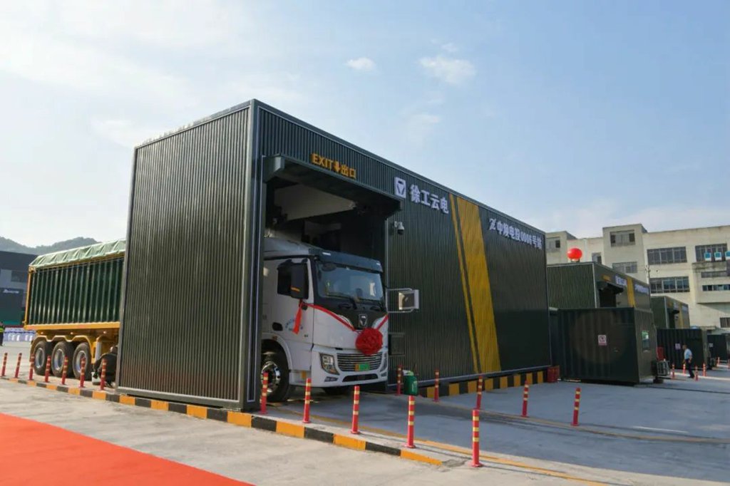 打造生态闭环!百台“第一畅销新能源重卡”再赴重庆 - 第2张 - 提加商用车网 打造生态闭环!百台“第一畅销新能源重卡”再赴重庆 - 第2张