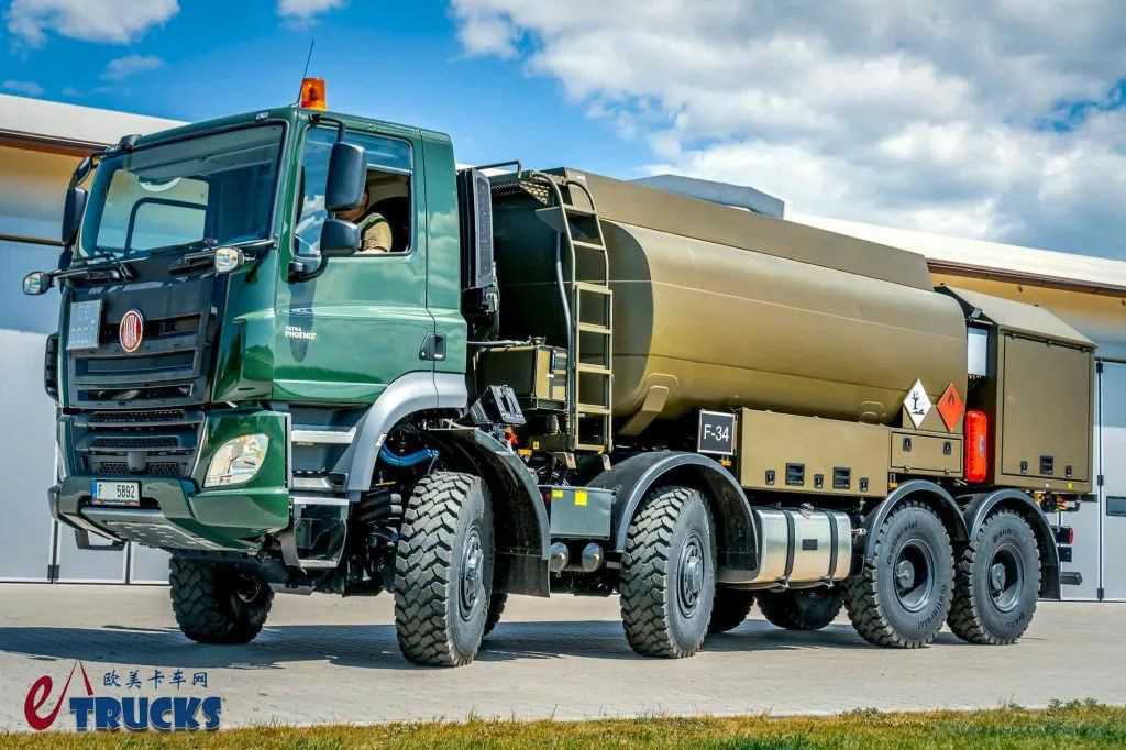 8×8超强越野底盘,能拉1.5万升燃油?太脱拉Phoenix凤凰军用油罐车实拍 - 第2张 - 提加商用车网 8×8超强越野底盘,能拉1.5万升燃油?太脱拉Phoenix凤凰军用油罐车实拍 - 第2张