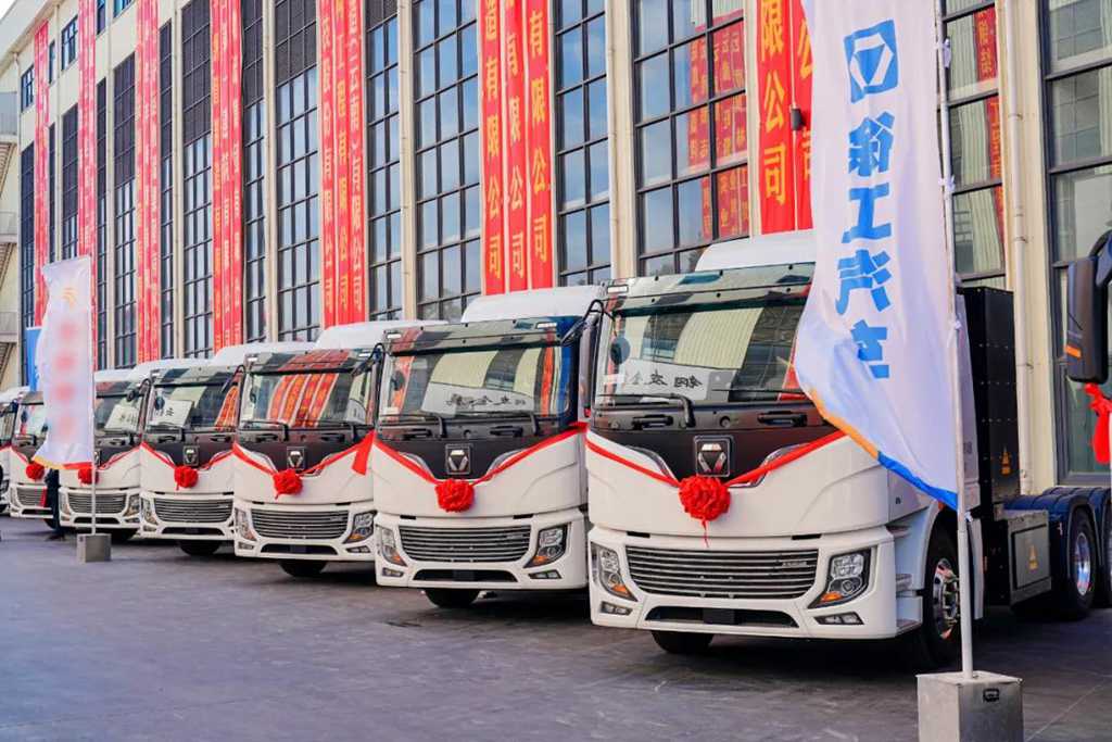 百台交付!徐工新能源重卡满电奔赴祖国西南 - 第2张 - 提加商用车网 百台交付!徐工新能源重卡满电奔赴祖国西南 - 第2张