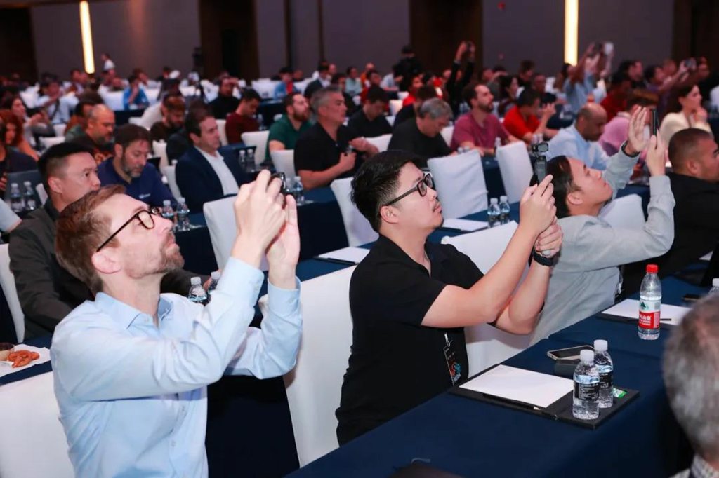 降低35%-60%TCO,“千人千面”的长城重卡黑科技解锁全球物流新想象 - 第2张 - 提加商用车网 降低35%-60%TCO,“千人千面”的长城重卡黑科技解锁全球物流新想象 - 第2张