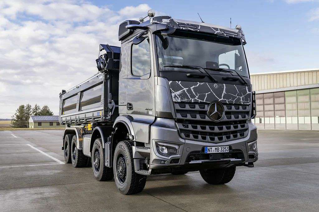 美国MACK发布全新Pioneer重卡，奔驰发布两款全新Arocs车型，本周欧美卡车行业大事盘点 - 第2张