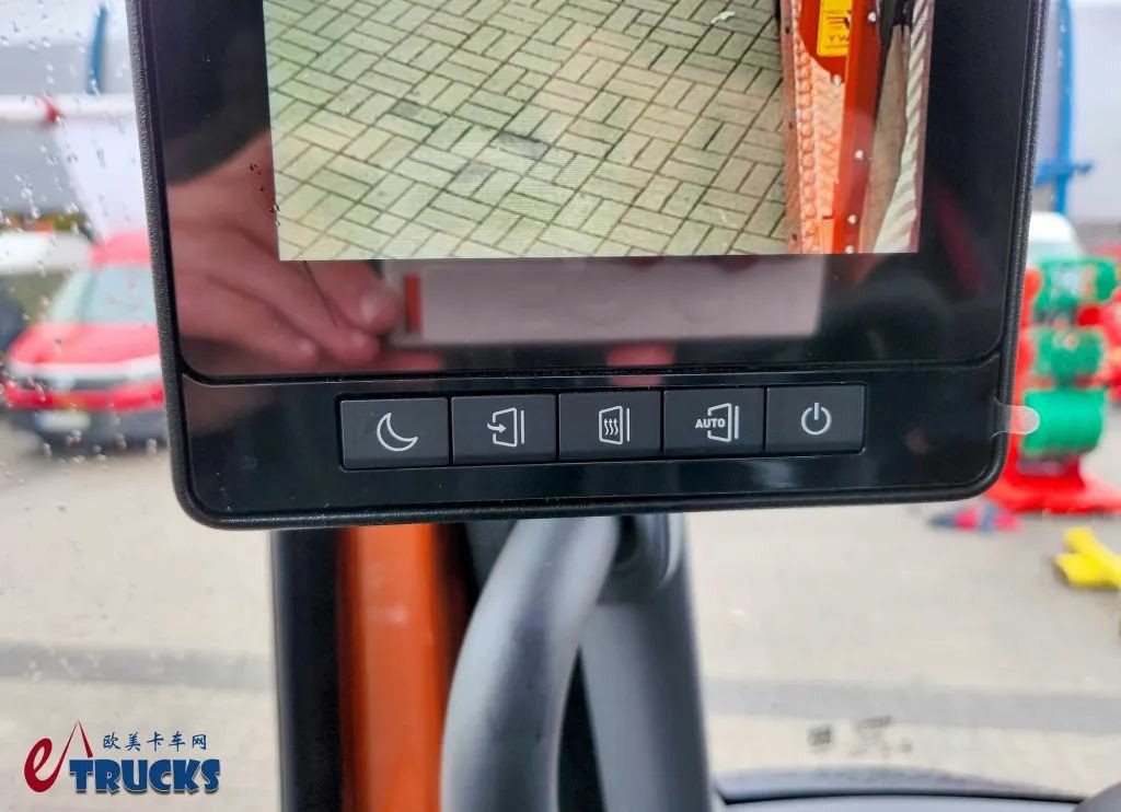 C系Smart Racer车型首亮相,削片机、运输车齐登场?带您看雷诺林业卡车全阵容 - 第12张 - 提加商用车网 C系Smart Racer车型首亮相,削片机、运输车齐登场?带您看雷诺林业卡车全阵容 - 第12张