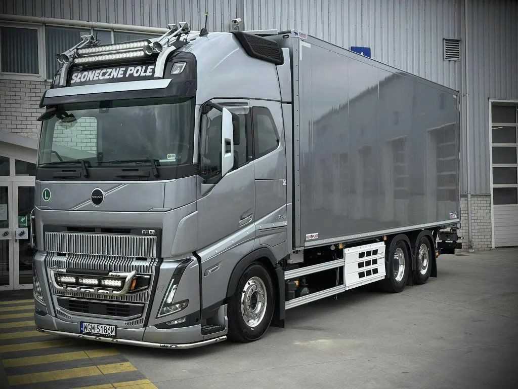 肯沃斯推出W900 Legacy Edition特别版,俄罗斯乌拉尔汽车厂第150万台卡车下线,本周欧美卡车行业大事盘点 - 第12张 - 提加商用车网 肯沃斯推出W900 Legacy Edition特别版,俄罗斯乌拉尔汽车厂第150万台卡车下线,本周欧美卡车行业大事盘点 - 第12张