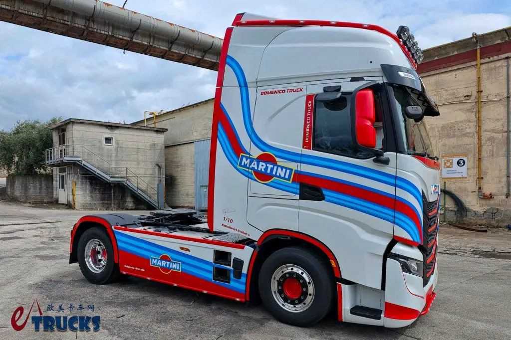 身披MARTINI经典涂装,全球限量十台,依维柯S-Way特别版牵引车实拍 - 第13张 - 提加商用车网 身披MARTINI经典涂装,全球限量十台,依维柯S-Way特别版牵引车实拍 - 第13张