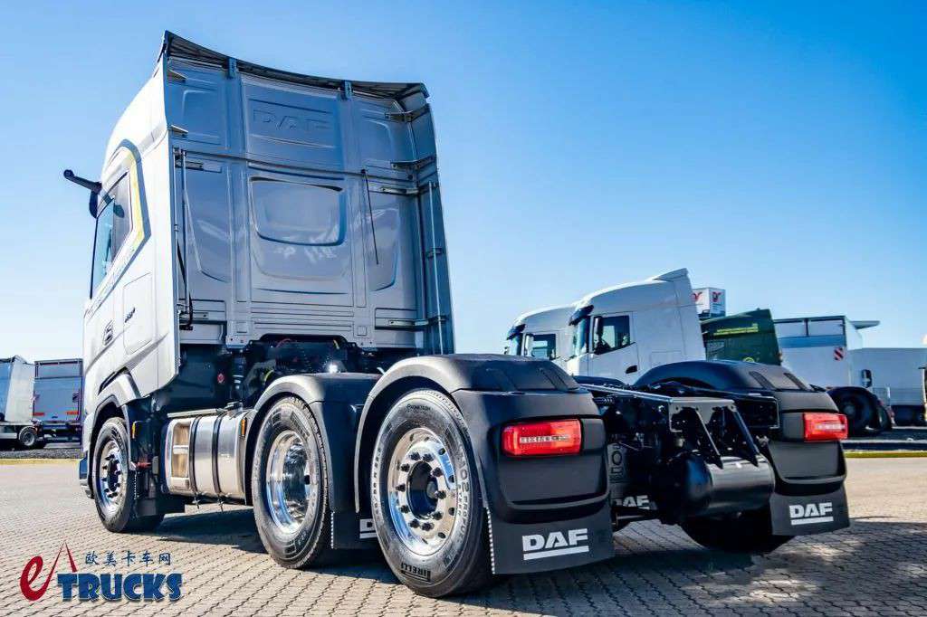 全球限量75台!配置拉满的荷兰顶级卡车战力,达夫XG+ 75周年纪念版牵引车实拍 - 第13张 - 提加商用车网 全球限量75台!配置拉满的荷兰顶级卡车战力,达夫XG+ 75周年纪念版牵引车实拍 - 第13张