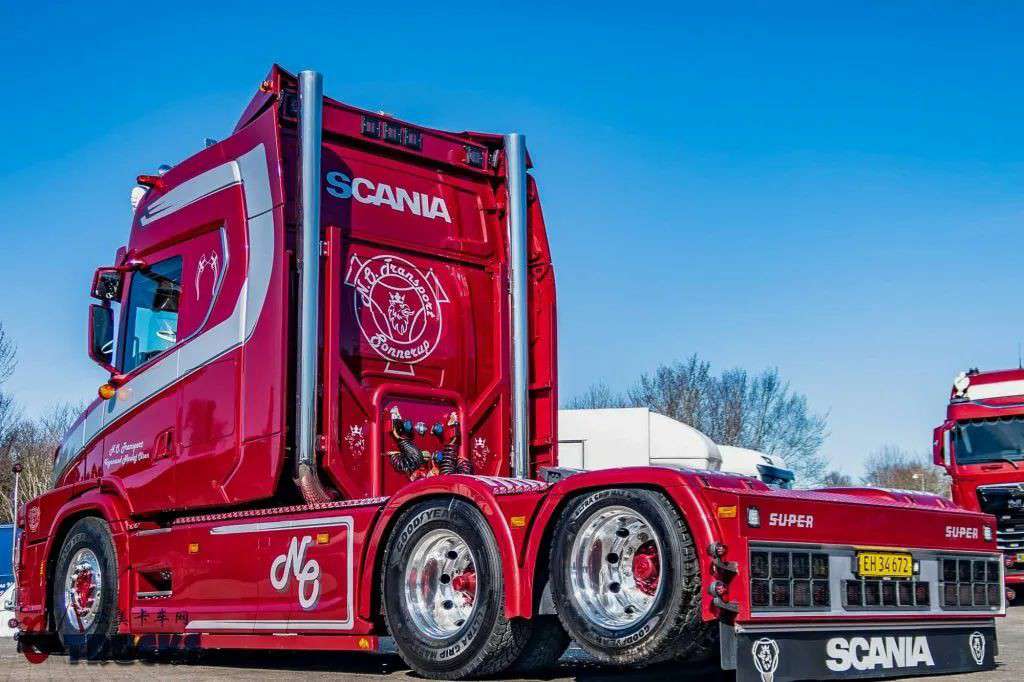 660匹V8发动机,平头爆改长头致敬3系经典!斯堪尼亚T660改装长头卡车实拍 - 第13张 - 提加商用车网 660匹V8发动机,平头爆改长头致敬3系经典!斯堪尼亚T660改装长头卡车实拍 - 第13张