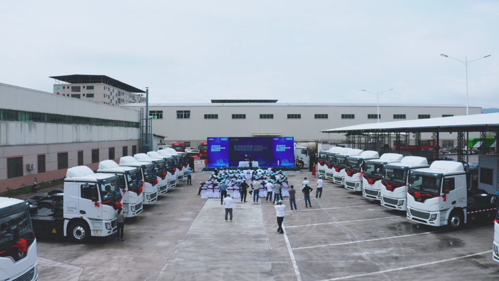 预见“梅”好!百台徐工底置充电牵引车奔赴广东梅州 - 第4张 - 提加商用车网 预见“梅”好!百台徐工底置充电牵引车奔赴广东梅州 - 第4张