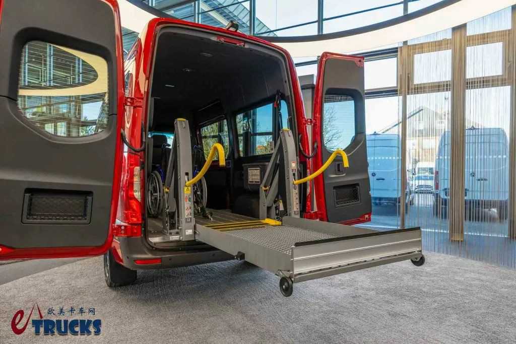 变身售卖车、工具车、化妆车、移动健身车?奔驰Sprinter凌特诞生30年,带您看它的特色衍生车型 - 第15张 - 提加商用车网 变身售卖车、工具车、化妆车、移动健身车?奔驰Sprinter凌特诞生30年,带您看它的特色衍生车型 - 第15张