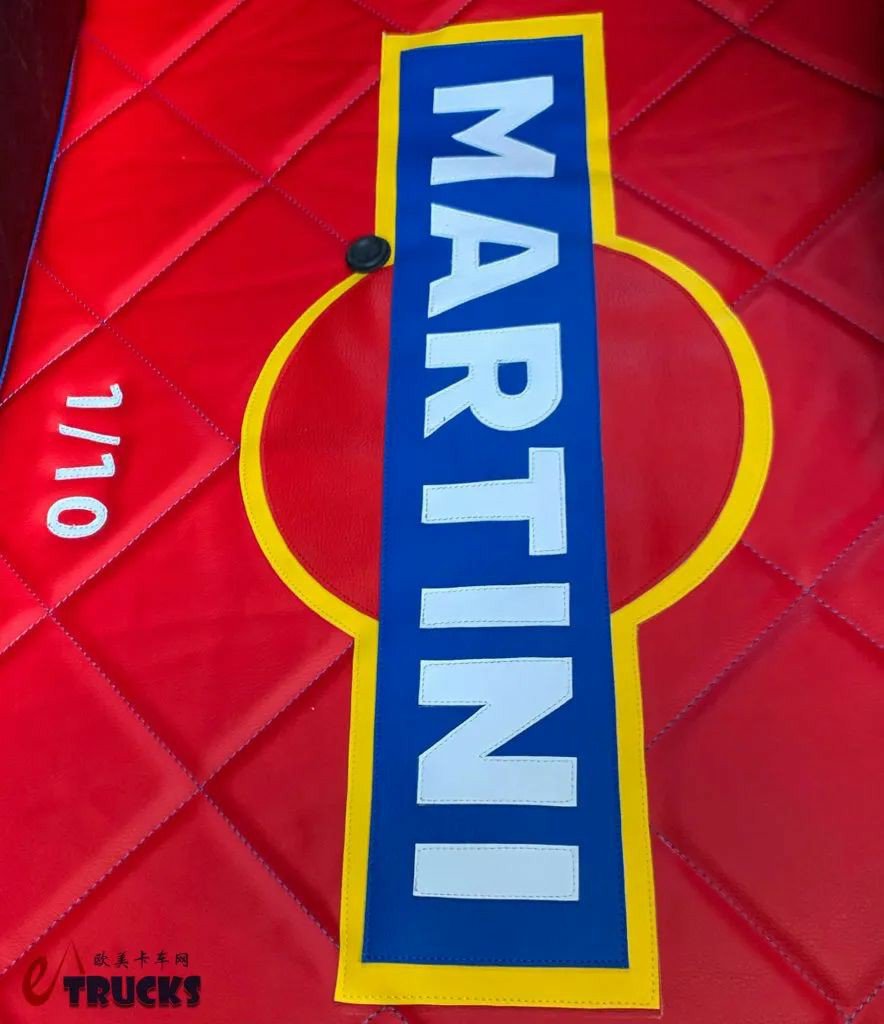 身披MARTINI经典涂装,全球限量十台,依维柯S-Way特别版牵引车实拍 - 第16张 - 提加商用车网 身披MARTINI经典涂装,全球限量十台,依维柯S-Way特别版牵引车实拍 - 第16张