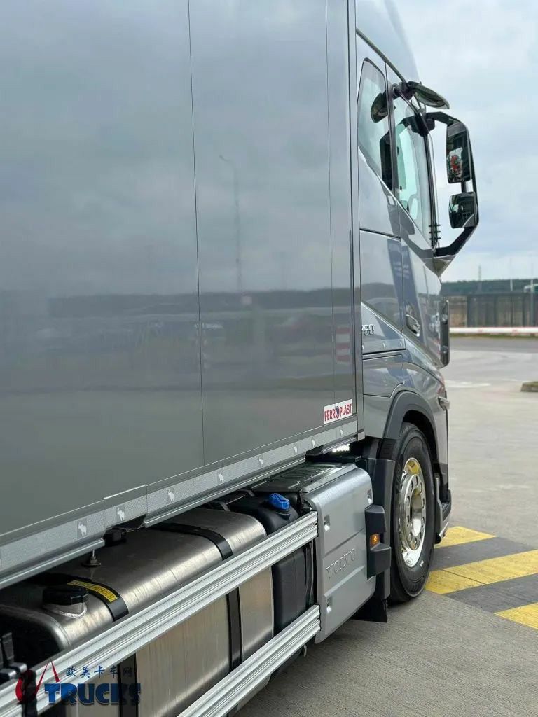 全球最大马力冷藏车?780匹发动机+底置冷机,这台沃尔沃FH 16竟用来拉腌菜? - 第17张 - 提加商用车网 全球最大马力冷藏车?780匹发动机+底置冷机,这台沃尔沃FH 16竟用来拉腌菜? - 第17张