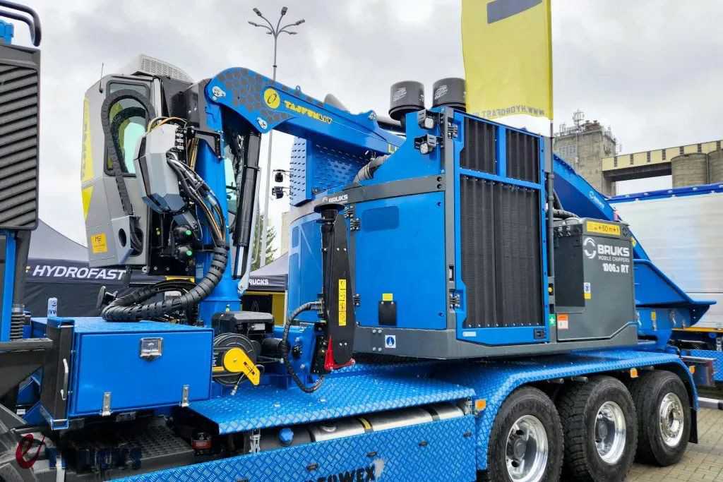 C系Smart Racer车型首亮相,削片机、运输车齐登场?带您看雷诺林业卡车全阵容 - 第19张 - 提加商用车网 C系Smart Racer车型首亮相,削片机、运输车齐登场?带您看雷诺林业卡车全阵容 - 第19张