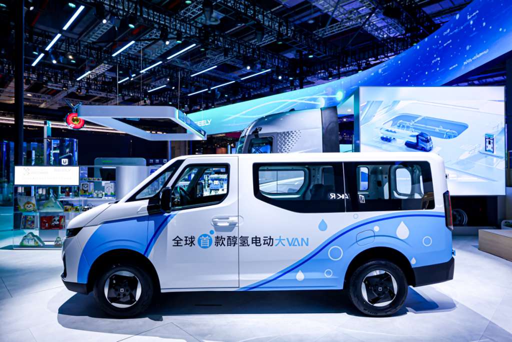 撒贝宁直呼“不一般”,竟是远程星瀚H这台国产新能源重卡! - 第8张 - 提加商用车网 撒贝宁直呼“不一般”,竟是远程星瀚H这台国产新能源重卡! - 第8张