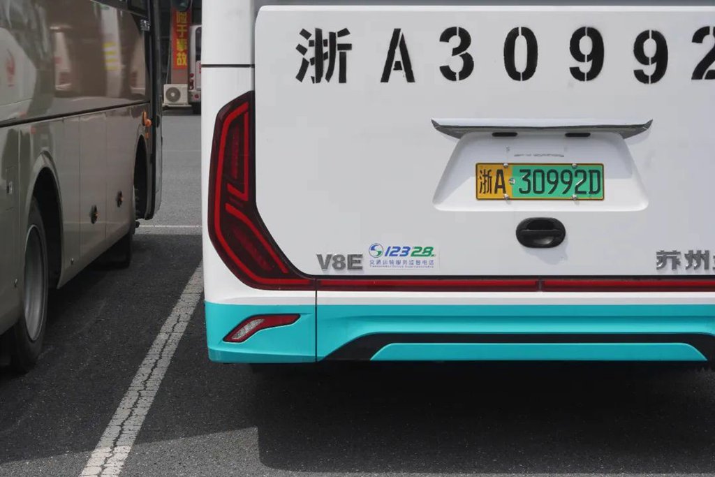 公共交通大升级!苏州金龙新V系客车首秀杭州 - 第3张 - 提加商用车网 公共交通大升级!苏州金龙新V系客车首秀杭州 - 第3张