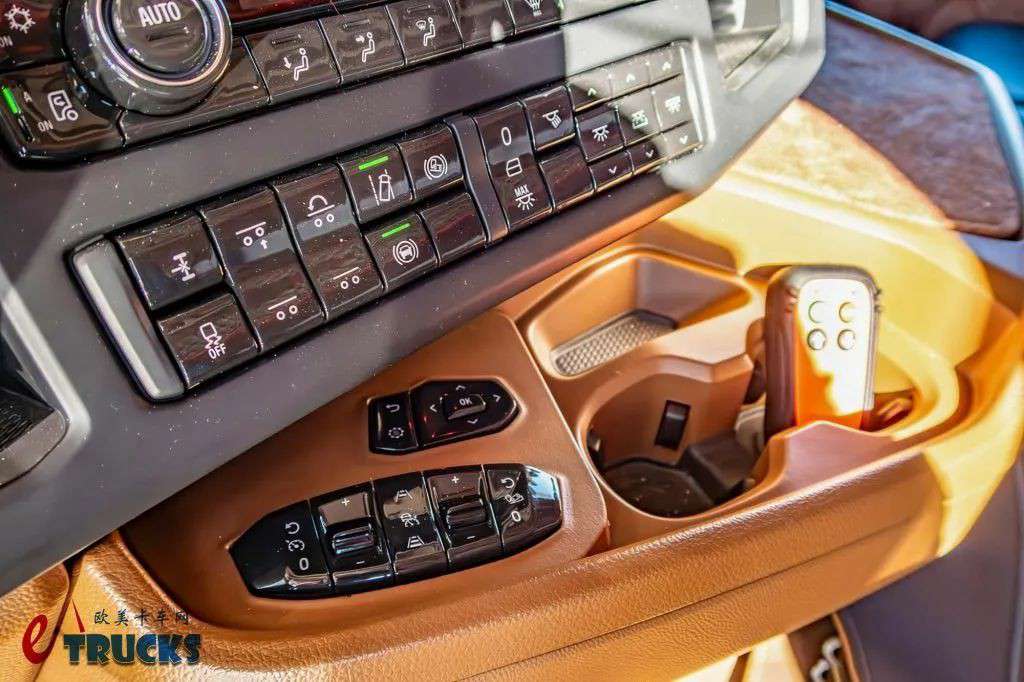 660匹V8发动机,平头爆改长头致敬3系经典!斯堪尼亚T660改装长头卡车实拍 - 第22张 - 提加商用车网 660匹V8发动机,平头爆改长头致敬3系经典!斯堪尼亚T660改装长头卡车实拍 - 第22张