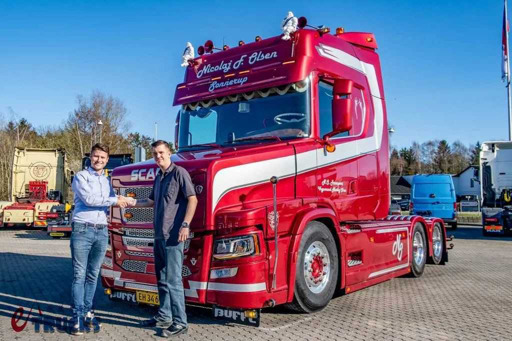 660匹V8发动机,平头爆改长头致敬3系经典!斯堪尼亚T660改装长头卡车实拍 - 第25张 - 提加商用车网 660匹V8发动机,平头爆改长头致敬3系经典!斯堪尼亚T660改装长头卡车实拍 - 第25张