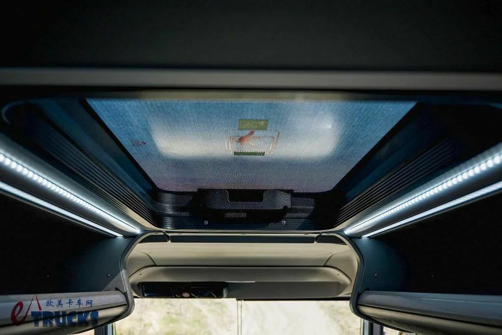 曼恩TGM四驱底盘打造,能拉35人去越野!Torsus Praetorian越野巴士见过没? - 第25张 - 提加商用车网 曼恩TGM四驱底盘打造,能拉35人去越野!Torsus Praetorian越野巴士见过没? - 第25张