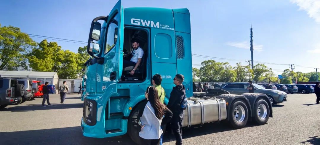 千余外宾 听长城商用车CTO介绍公路强者如何炼成! - 第3张 - 提加商用车网 千余外宾 听长城商用车CTO介绍公路强者如何炼成! - 第3张