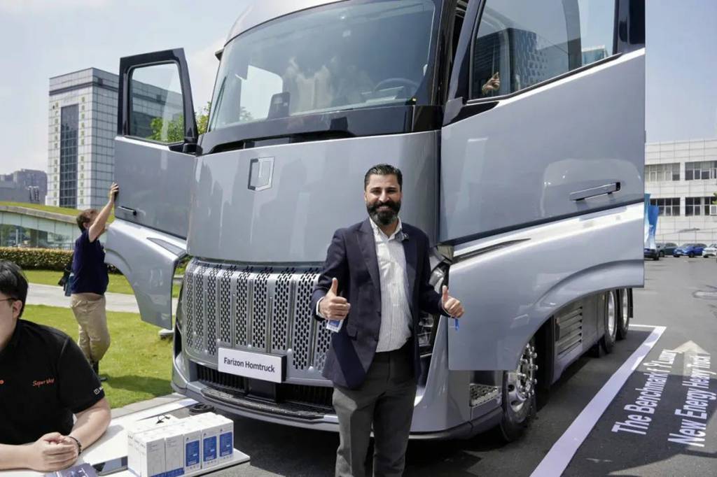 远程星瀚 H 亮相吉利智汇节 - 第4张 - 提加商用车网 远程星瀚 H 亮相吉利智汇节 - 第4张