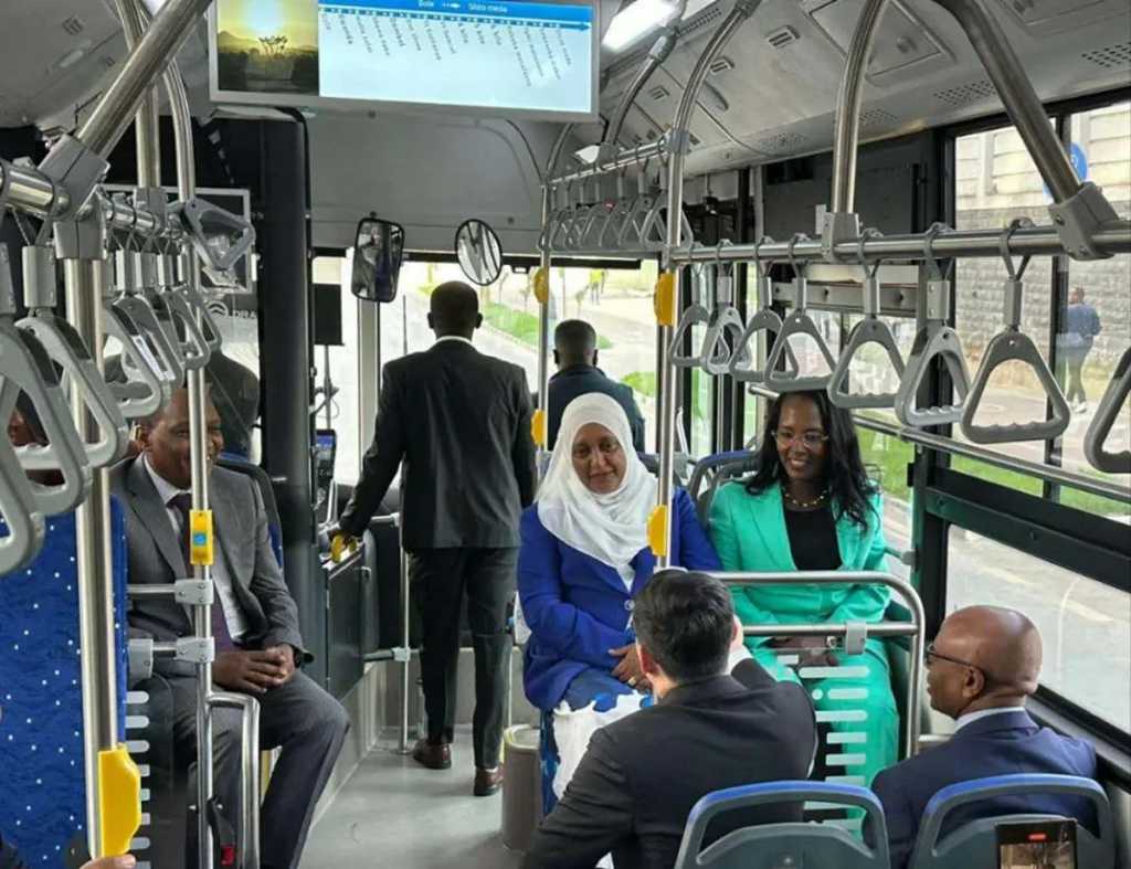 中埃携手开启绿色交通新篇章:金旅客车百辆纯电公交交付埃塞俄比亚 - 第4张 - 提加商用车网 中埃携手开启绿色交通新篇章:金旅客车百辆纯电公交交付埃塞俄比亚 - 第4张