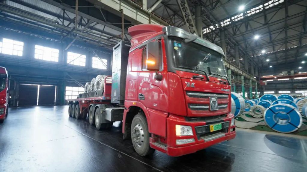 降碳增绿！徐工新能源重卡携手客户向绿而行 - 第1张