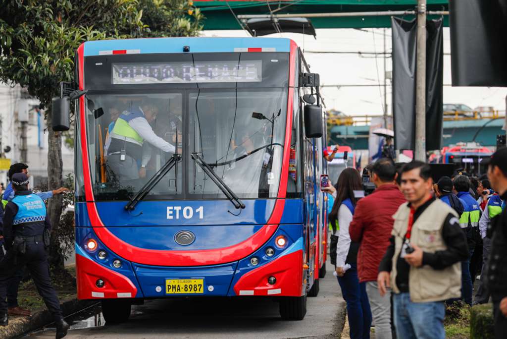 厄瓜多尔首批!宇通双源无轨电车点亮首都绿色动脉 - 第6张 - 提加商用车网 厄瓜多尔首批!宇通双源无轨电车点亮首都绿色动脉 - 第6张