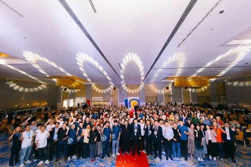 一汽解放与菲律宾QSJ.Motors合作十周年暨万辆下线庆典圆满举行 - 第6张 - 提加商用车网 一汽解放与菲律宾QSJ.Motors合作十周年暨万辆下线庆典圆满举行 - 第6张