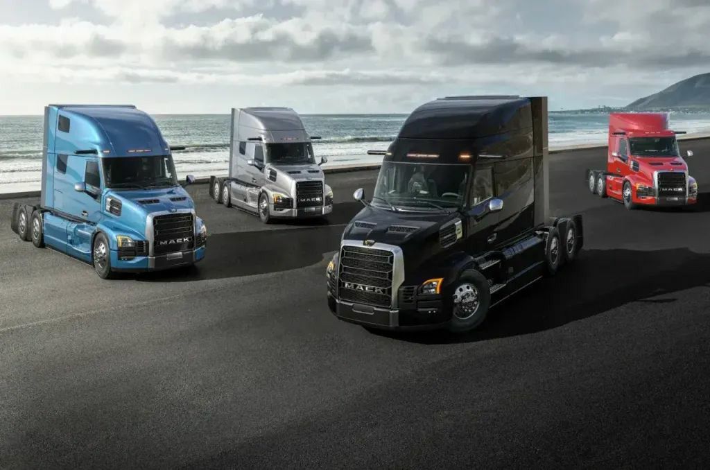 美国MACK发布全新Pioneer重卡，奔驰发布两款全新Arocs车型，本周欧美卡车行业大事盘点 - 第6张