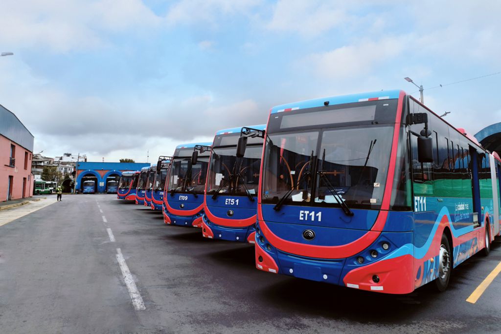 厄瓜多尔首批!宇通双源无轨电车点亮首都绿色动脉 - 第1张 - 提加商用车网 厄瓜多尔首批!宇通双源无轨电车点亮首都绿色动脉 - 第1张