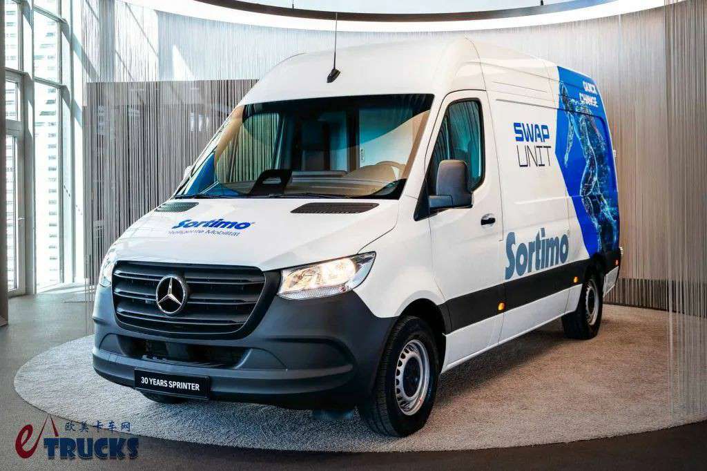 变身售卖车、工具车、化妆车、移动健身车?奔驰Sprinter凌特诞生30年,带您看它的特色衍生车型 - 第7张 - 提加商用车网 变身售卖车、工具车、化妆车、移动健身车?奔驰Sprinter凌特诞生30年,带您看它的特色衍生车型 - 第7张