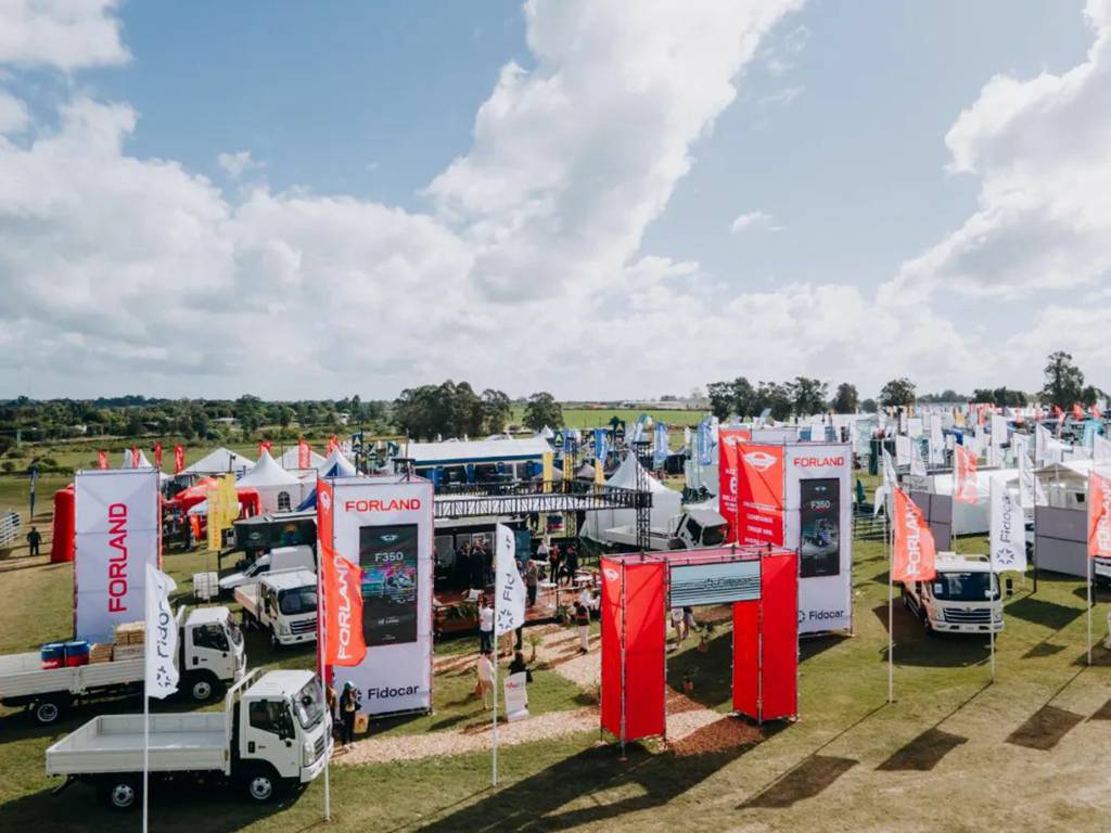 全球化战略再落一子 时代汽车携新品进军乌拉圭 - 第1张 - 提加商用车网 全球化战略再落一子 时代汽车携新品进军乌拉圭 - 第1张