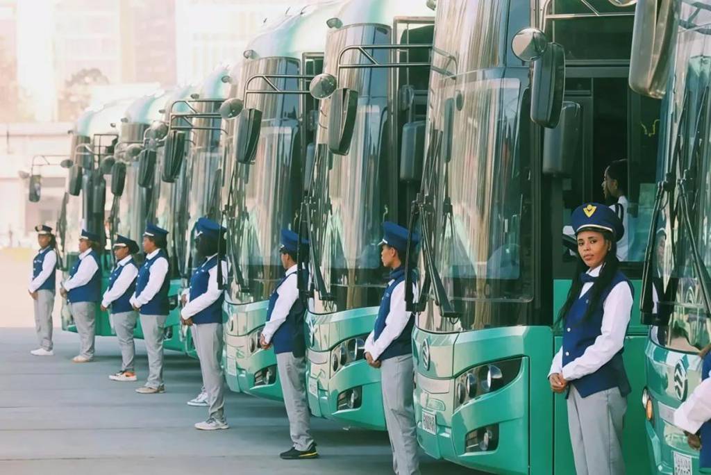 中埃携手开启绿色交通新篇章:金旅客车百辆纯电公交交付埃塞俄比亚 - 第1张 - 提加商用车网 中埃携手开启绿色交通新篇章:金旅客车百辆纯电公交交付埃塞俄比亚 - 第1张