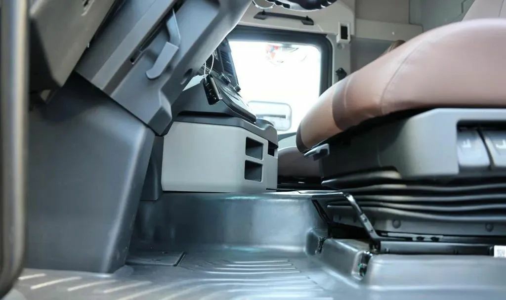 400公里续航25分钟完成补能,江淮跨越X5纯电牵引车来袭,实拍带你看配置如何 - 第9张 - 提加商用车网 400公里续航25分钟完成补能,江淮跨越X5纯电牵引车来袭,实拍带你看配置如何 - 第9张