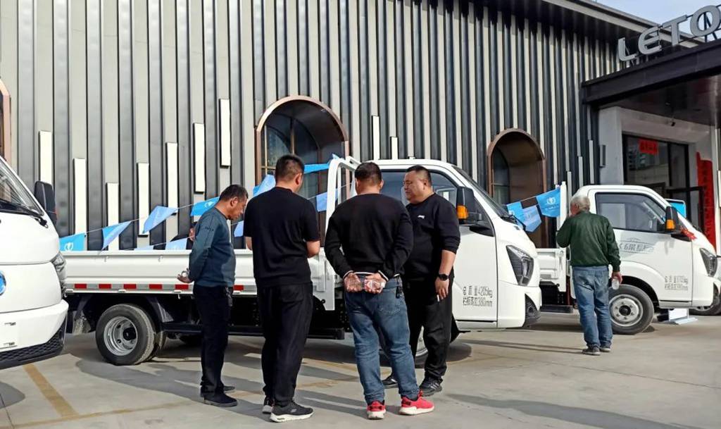 飞碟汽车陕晋推介会遍地开花,多款实力车型引关注 - 第9张 - 提加商用车网 飞碟汽车陕晋推介会遍地开花,多款实力车型引关注 - 第9张