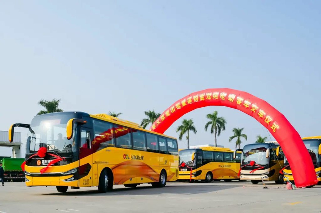金龙纯电动客车批量交付云南大理，助力大理文旅“绿色焕新” - 第1张