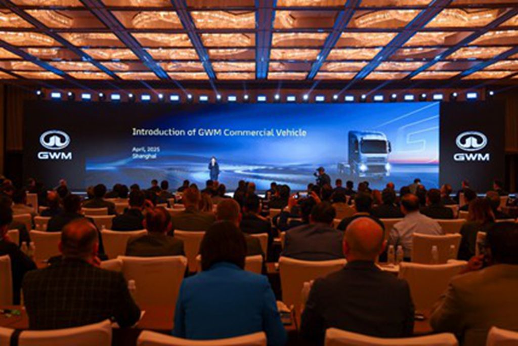 千余外宾 听长城商用车CTO介绍公路强者如何炼成! - 第1张 - 提加商用车网 千余外宾 听长城商用车CTO介绍公路强者如何炼成! - 第1张