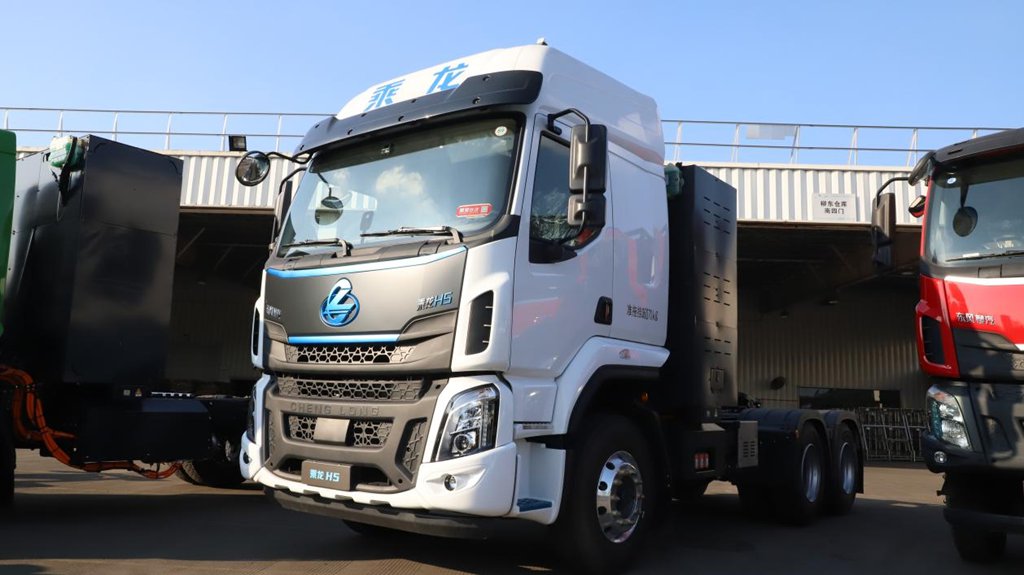 车队运营神器,乘龙H5 600度大电量牵引车能省更能赚! - 第1张 - 提加商用车网 车队运营神器,乘龙H5 600度大电量牵引车能省更能赚! - 第1张