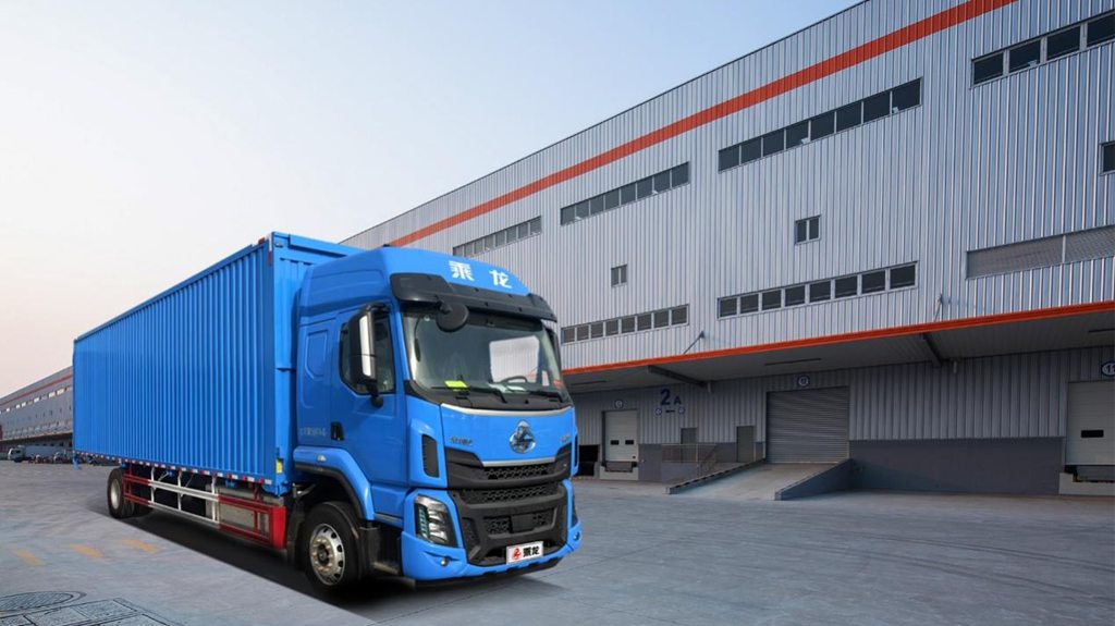 每公里0.8度电!乘龙H5纯电大单桥跑快递更高效 - 第1张 - 提加商用车网 每公里0.8度电!乘龙H5纯电大单桥跑快递更高效 - 第1张