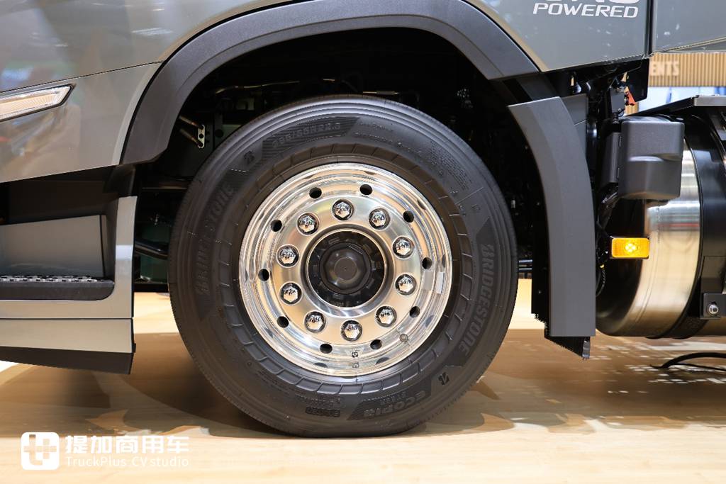 沃尔沃也有”奶瓶“车,实拍带你看看,它和国产奶瓶车到底有何不同 - 第11张 - 提加商用车网 沃尔沃也有”奶瓶“车,实拍带你看看,它和国产奶瓶车到底有何不同 - 第11张