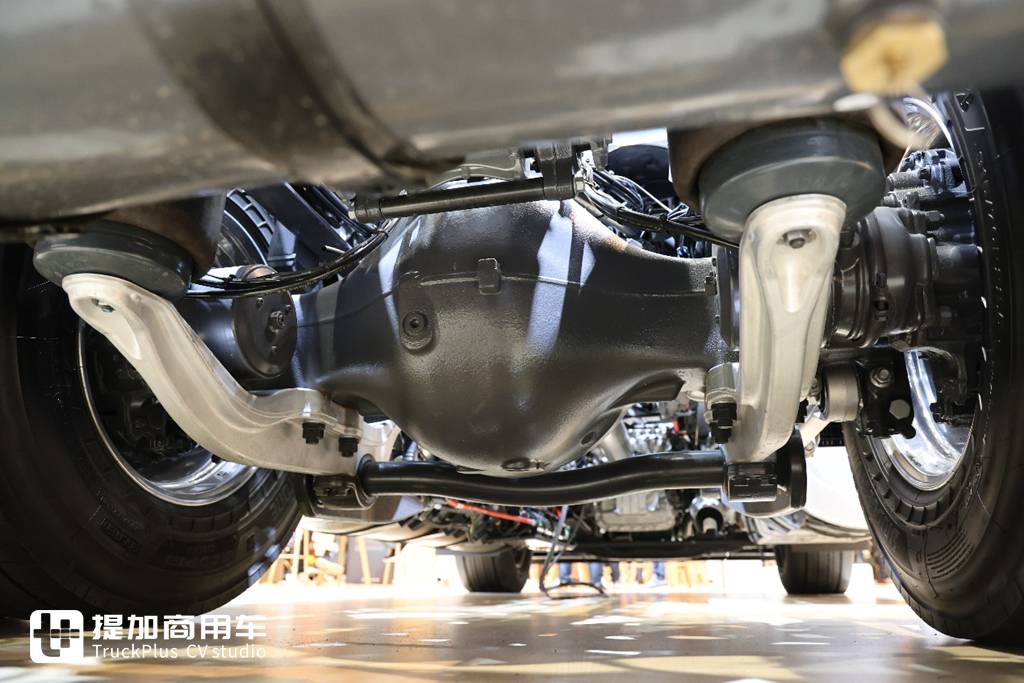 沃尔沃也有”奶瓶“车,实拍带你看看,它和国产奶瓶车到底有何不同 - 第14张 - 提加商用车网 沃尔沃也有”奶瓶“车,实拍带你看看,它和国产奶瓶车到底有何不同 - 第14张