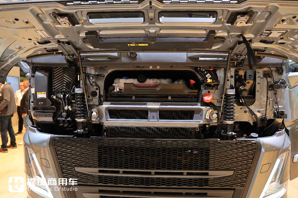 沃尔沃也有”奶瓶“车,实拍带你看看,它和国产奶瓶车到底有何不同 - 第18张 - 提加商用车网 沃尔沃也有”奶瓶“车,实拍带你看看,它和国产奶瓶车到底有何不同 - 第18张