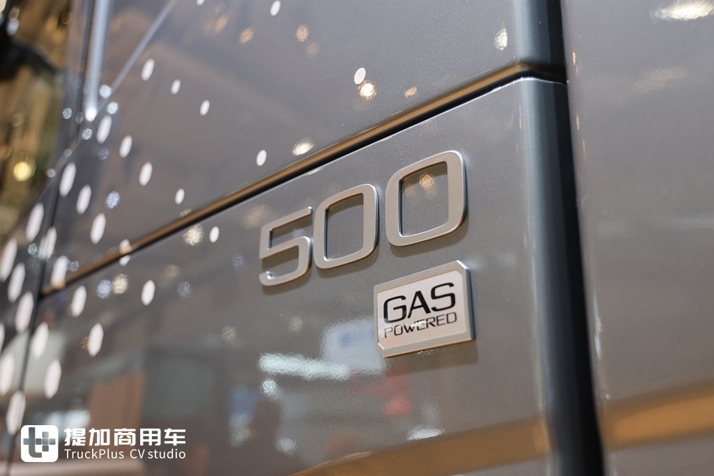 沃尔沃也有”奶瓶“车,实拍带你看看,它和国产奶瓶车到底有何不同 - 第2张 - 提加商用车网 沃尔沃也有”奶瓶“车,实拍带你看看,它和国产奶瓶车到底有何不同 - 第2张