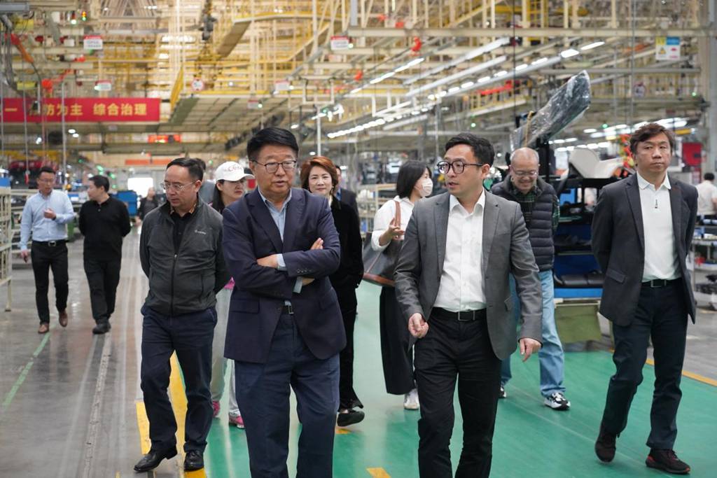 签约1500台!东风柳汽与中欧国际工商学院“龙行工程”生态共创合作项目启动 - 第2张 - 提加商用车网 签约1500台!东风柳汽与中欧国际工商学院“龙行工程”生态共创合作项目启动 - 第2张