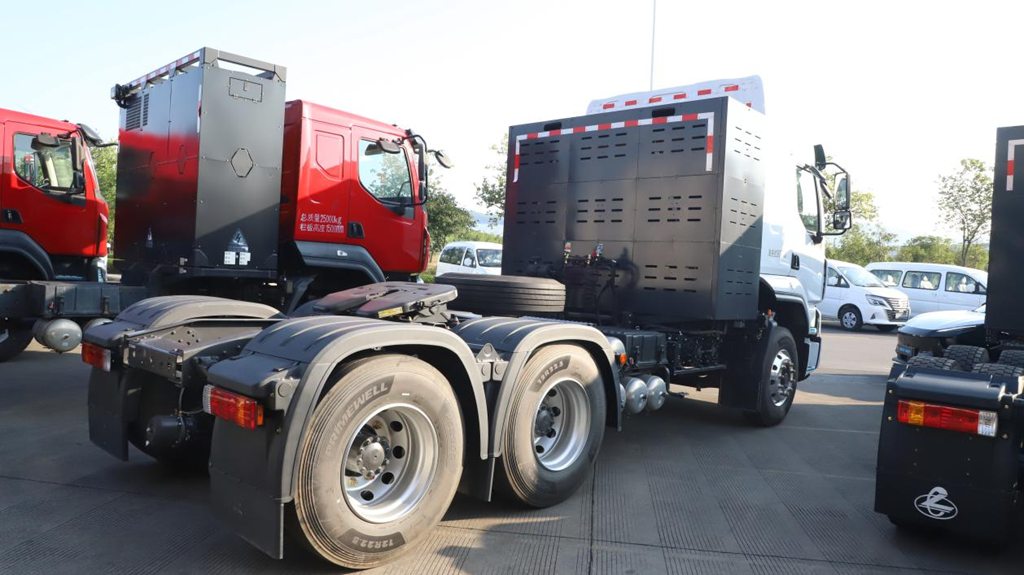 车队运营神器,乘龙H5 600度大电量牵引车能省更能赚! - 第2张 - 提加商用车网 车队运营神器,乘龙H5 600度大电量牵引车能省更能赚! - 第2张