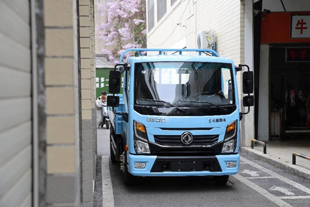 5万元能买哪些高性价比卡车?东风多利卡任吾行,小预算也能开上优质车! - 第2张 - 提加商用车网 5万元能买哪些高性价比卡车?东风多利卡任吾行,小预算也能开上优质车! - 第2张