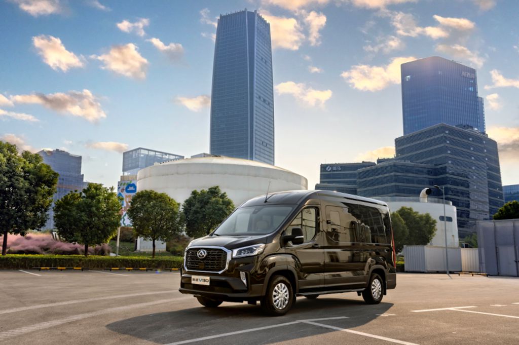 倒计时2天!上汽商用车战略将在2025上海车展发布,上汽大通将牵手华为乾崑 - 第2张 - 提加商用车网 倒计时2天!上汽商用车战略将在2025上海车展发布,上汽大通将牵手华为乾崑 - 第2张