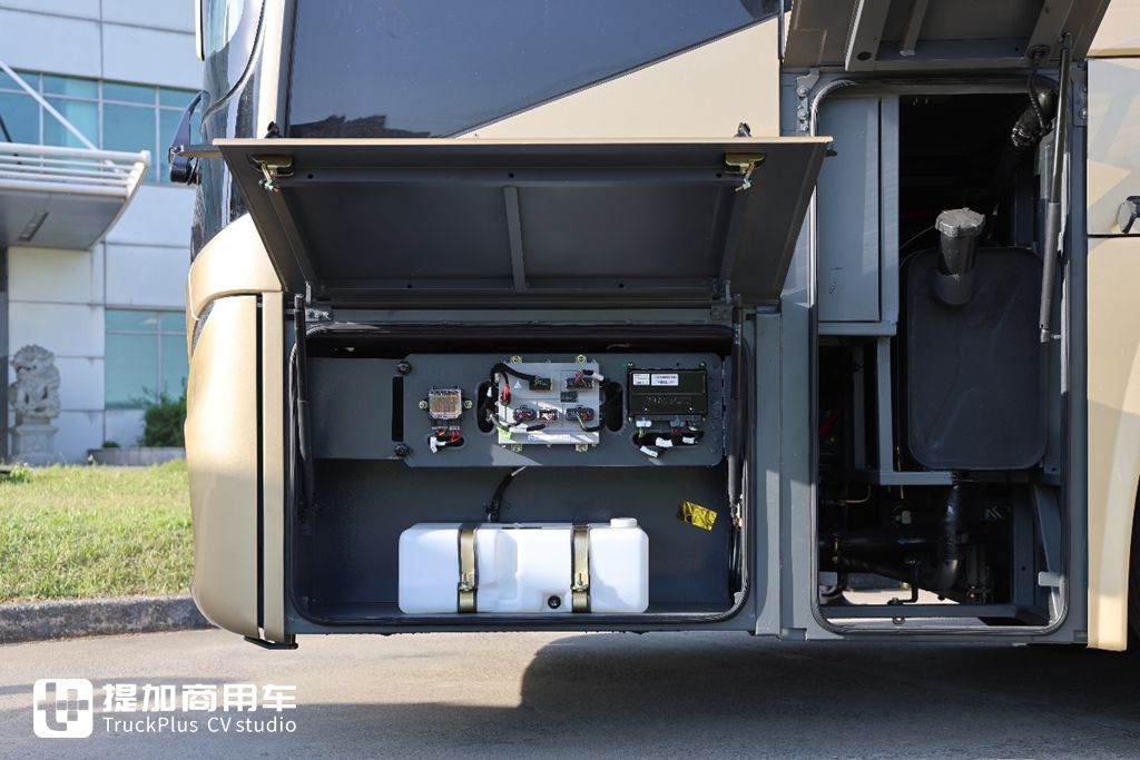 中国客车出海新篇章!苏州金龙新V系客车用硬核配置征服俄罗斯用户! - 第21张 - 提加商用车网 中国客车出海新篇章!苏州金龙新V系客车用硬核配置征服俄罗斯用户! - 第21张