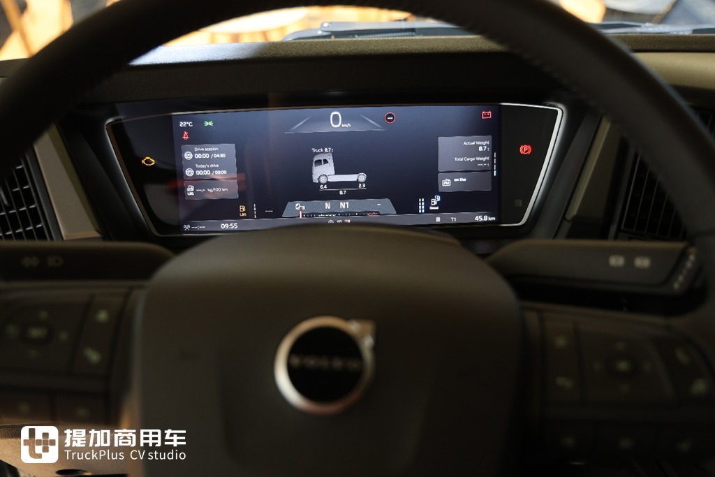 沃尔沃也有”奶瓶“车,实拍带你看看,它和国产奶瓶车到底有何不同 - 第22张 - 提加商用车网 沃尔沃也有”奶瓶“车,实拍带你看看,它和国产奶瓶车到底有何不同 - 第22张