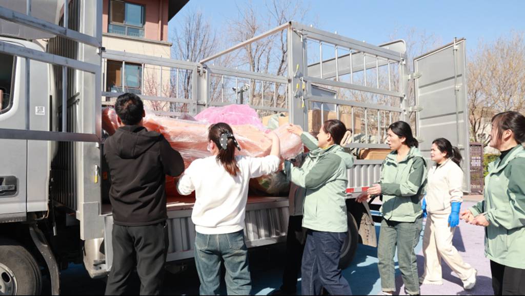 郑州物流老炮李师傅:领航大G-LNG轻卡用实力破解物流转运困局 - 第3张 - 提加商用车网 郑州物流老炮李师傅:领航大G-LNG轻卡用实力破解物流转运困局 - 第3张