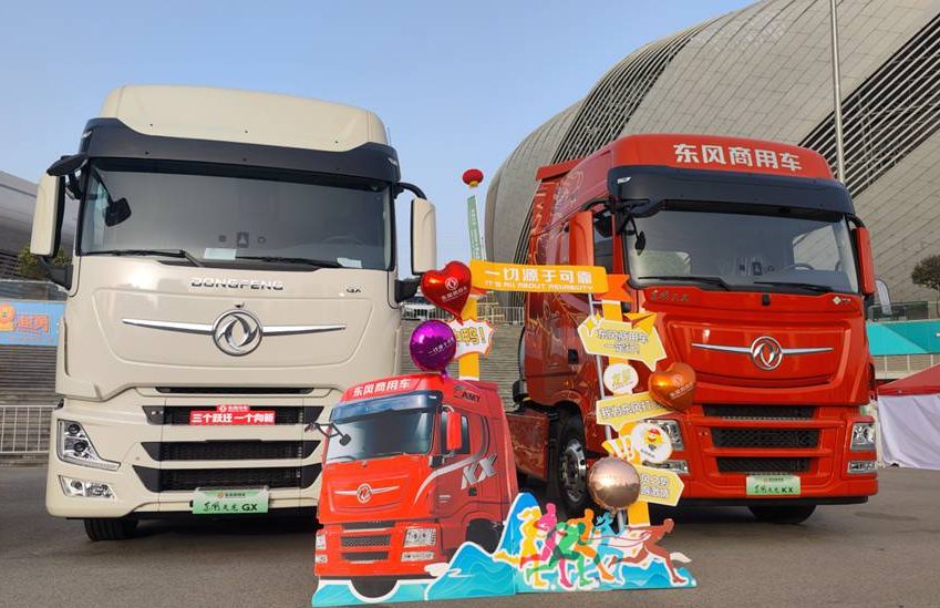 2025十堰马拉松圆满收官,看东风商用车跑出耐力与速度